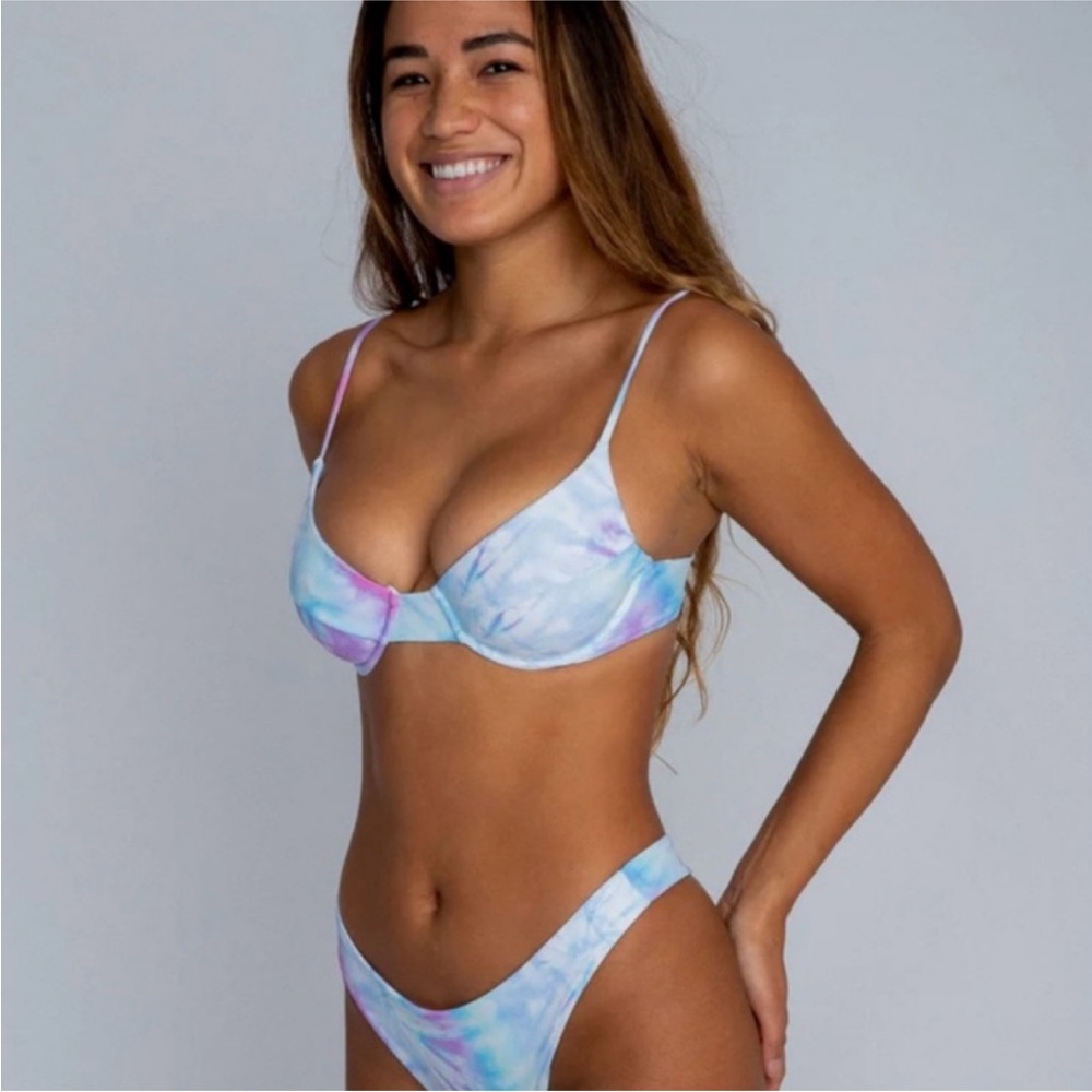 NWT Skatie Kate Bikini Top in Bonnaroo - S